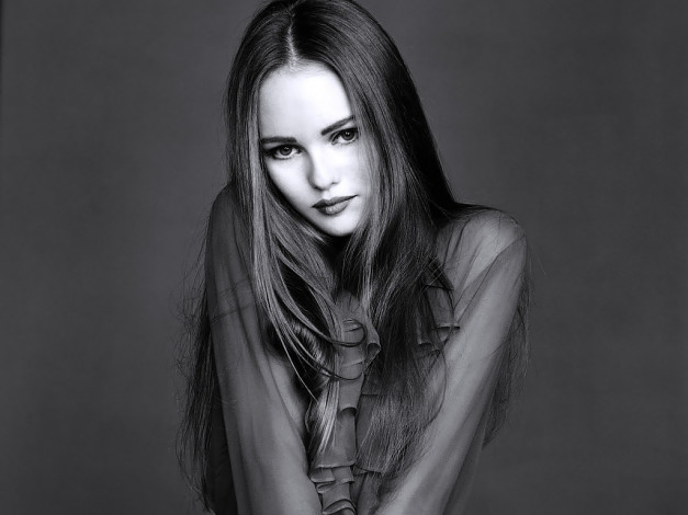 Обои картинки фото Vanessa Paradi, девушки