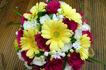 Картинка цветы букеты +композиции розы герберы букет