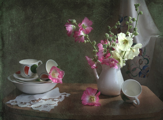 Обои картинки фото цветы, мальвы, чашки, букет