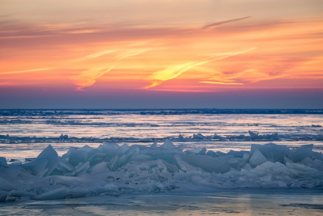 Обои картинки фото природа, айсберги и ледники, снег, закат, небо, лед