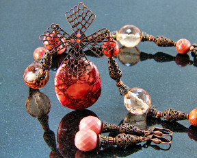 Картинка разное украшения +аксессуары +веера украшение фон бусы серьги ожерелье бижутерия