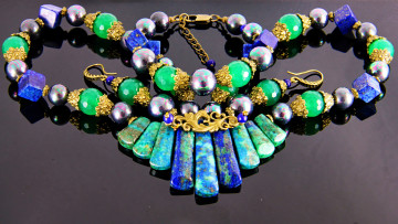 Картинка разное украшения +аксессуары +веера украшение бижутерия фон ожерелье бусы серьги