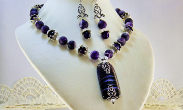 Картинка разное украшения +аксессуары +веера фон украшение бижутерия ожерелье серьги бусы