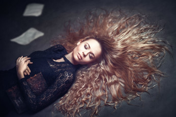 Картинка девушки -unsort+ брюнетки +шатенки волосы книга сон девушка