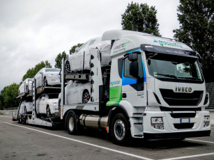 Картинка автомобили iveco