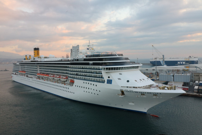 Обои картинки фото costa mediterranea, корабли, лайнеры, лайнер, круиз