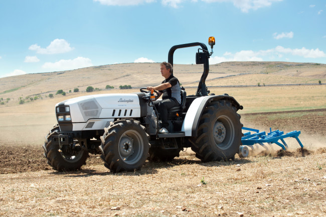 Обои картинки фото техника, тракторы, lamborghini