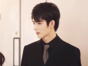 обоя ван хао сюань, кино фильмы, how to survive a difficulty in the brainless manga, как, пережить, трудности, в, безмозглой, манге, how, to, survive, a, difficultyin, the, brainless, manga, ван, хао, сюань