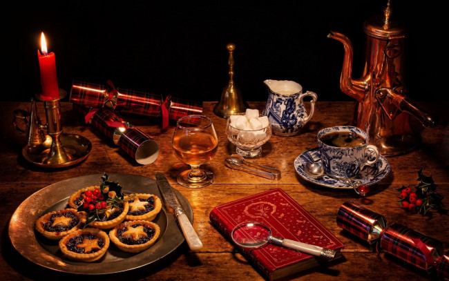 Обои картинки фото еда, натюрморт, свеча, бокал, кофе, лупа, книга, пирожные, сахар