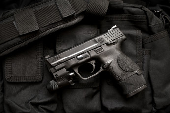 Картинка оружие пистолеты пистолет фонарик