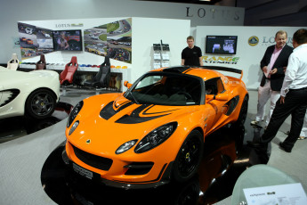 Картинка автомобили выставки+и+уличные+фото lotus
