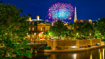 Картинка разное салюты +фейерверки сша диснейленд калифорния анахайм парк дома ночь огни фонари мост канал салют
