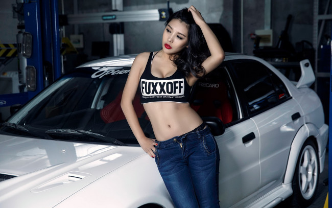 Обои картинки фото автомобили, -авто с девушками, девушка, взгляд, фон, автомобиль, азиатка