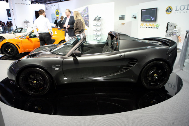 Обои картинки фото автомобили, выставки и уличные фото, lotus