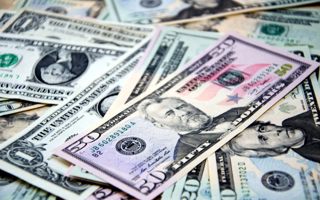 Обои картинки фото разное, золото,  купюры,  монеты, доллары