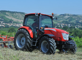 Картинка техника тракторы mccormick