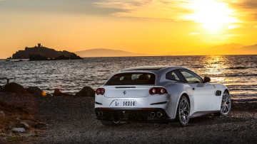 обоя ferrari gtc4 lusso-t 2017, автомобили, ferrari, lusso-t, gtc4, 2017