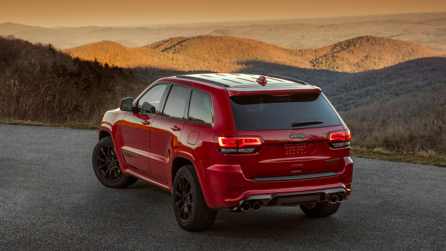 Обои картинки фото jeep grand cherokee supercharged trackhawk 2018, автомобили, jeep, grand, cherokee, 2018, supercharged, trackhawk