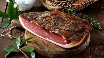 Картинка еда колбасные+изделия окорок копченый