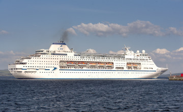 Картинка mv+columbus корабли лайнеры круиз лайнер