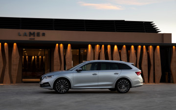 Картинка 2020+skoda+octavia+combi автомобили skoda 2020 octavia combi вид сбоку экстерьер серебристый универсал a8 новая модель чешские