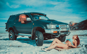 Картинка автомобили -авто+с+девушками toyota land cruiser prado