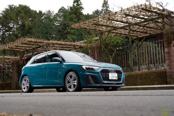 Картинка автомобили audi