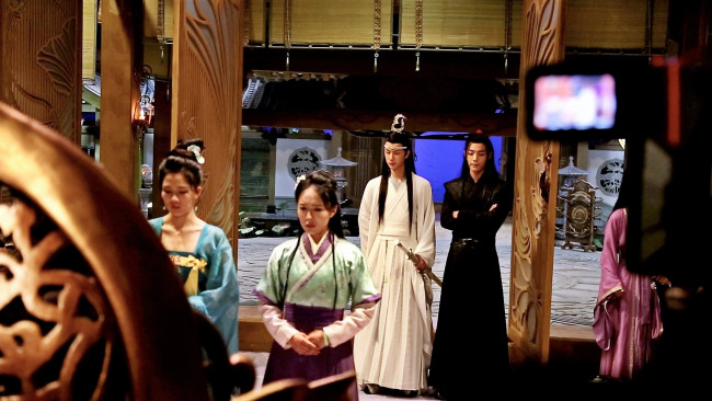 Обои картинки фото разное, знаменитости, ван, ибо, сяо, чжань, костюмы, съемки, люди