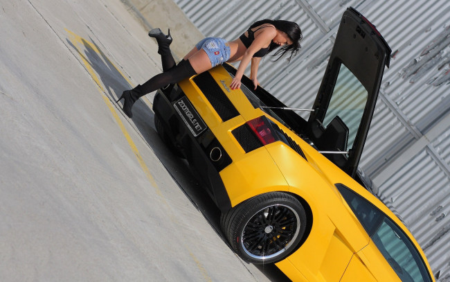 Обои картинки фото автомобили, авто, девушками