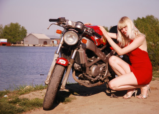 Картинка мотоциклы мото девушкой