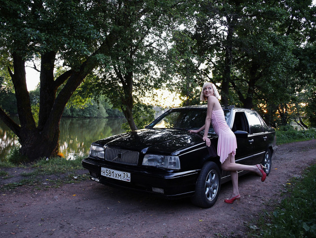 Обои картинки фото автомобили, авто, девушками