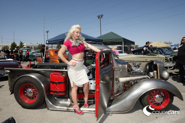 Обои картинки фото автомобили, авто, девушками