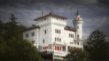 Картинка ch& 226 teau+des+magnans города замки+франции замок парк