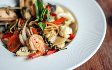 Картинка еда салаты +закуски креветка рыбный салат базилик