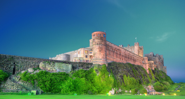 Обои картинки фото bamburgh castle, города, замки англии, замок, фортпост