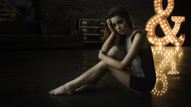 Обои картинки фото девушки, -unsort , брюнетки,  шатенки, взгляд, лицо