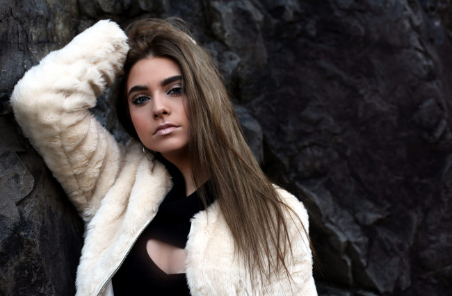 Обои картинки фото девушки, -unsort , брюнетки,  шатенки, лицо, взгляд