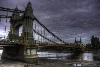 Картинка города -+мосты простор