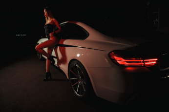 Картинка бестия автомобили -авто+с+девушками девушка женщина шатенка темноволосая сексуальная модель звезда позирует разная обувь верхняя стильная одежда нижнее эротическое бельё трусы лифчик колготки чулки аксессуары макияж и множество элементов на фотографии