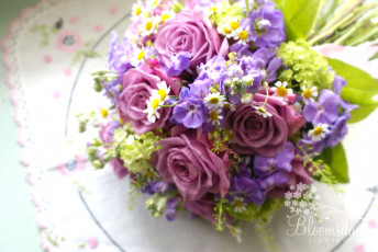 Картинка цветы букеты композиции ромашки флоксы гортензия розы