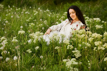 Картинка -Unsort+Брюнетки+Шатенки девушки unsort брюнетки шатенки цветы луг