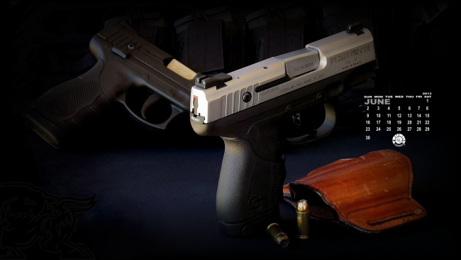 Обои картинки фото календари, оружие, пистолеты