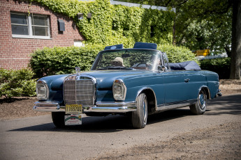 Картинка mercedes-benz+220seb автомобили выставки+и+уличные+фото автопробег выставка автошоу