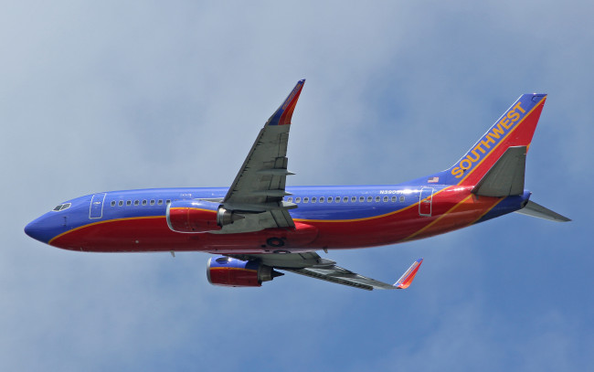 Обои картинки фото авиация, пассажирские самолёты, полет, авиалайнер, небо