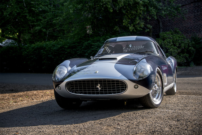 Обои картинки фото ferrari tour de france, автомобили, ferrari, автошоу, автопробег, выставка