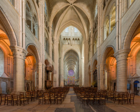 Картинка nave+of+laon+cathedral +france интерьер убранство +роспись+храма храм католицизм