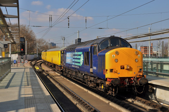 Обои картинки фото техника, поезда, состав, локомотив, рельсы, дорога, железная