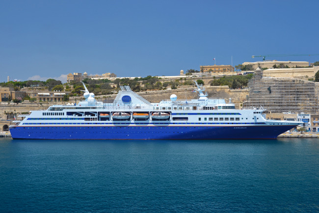 Обои картинки фото explorer, корабли, лайнеры, круизный, лайнер