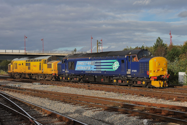 Обои картинки фото техника, поезда, железная, рельсы, локомотив, состав, дорога