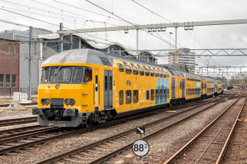 Картинка техника поезда рельсы локомотив состав